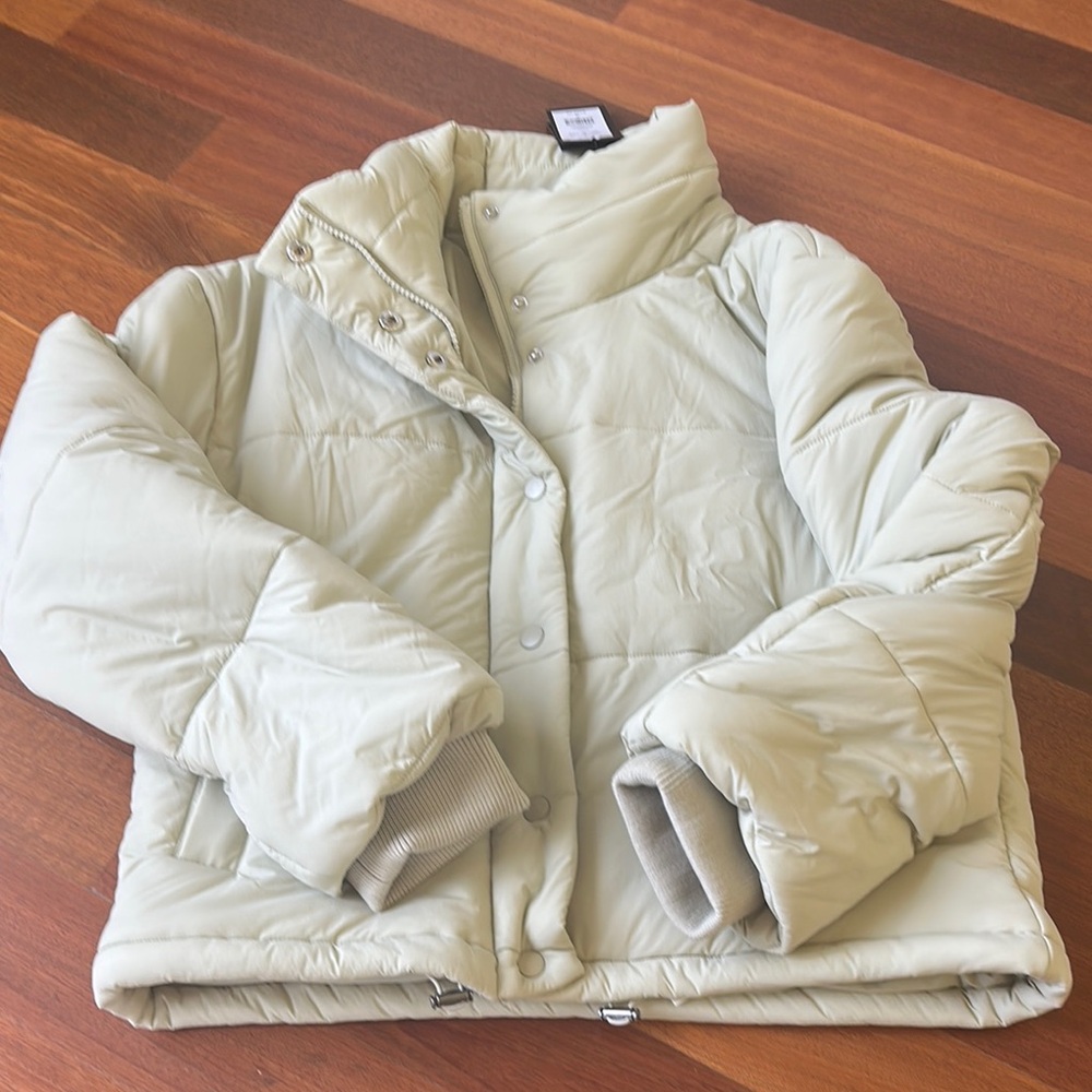 Rails Cream Puffer Jacket with High Collar and Quilted Design